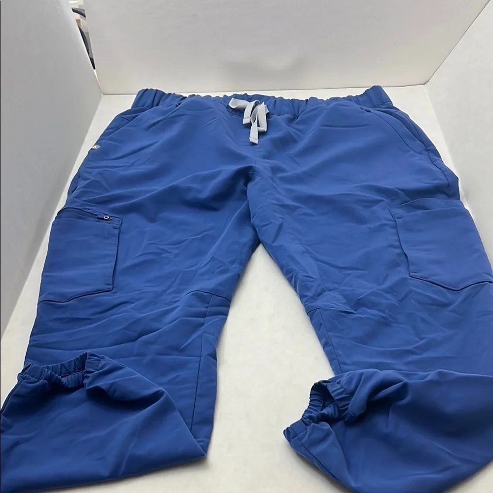 Figs Men's Joggers in Vibrant Blue